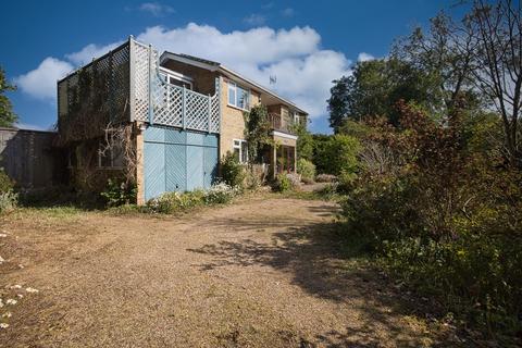 3 bedroom detached house for sale, Bairds Hill, Broadstairs, CT10