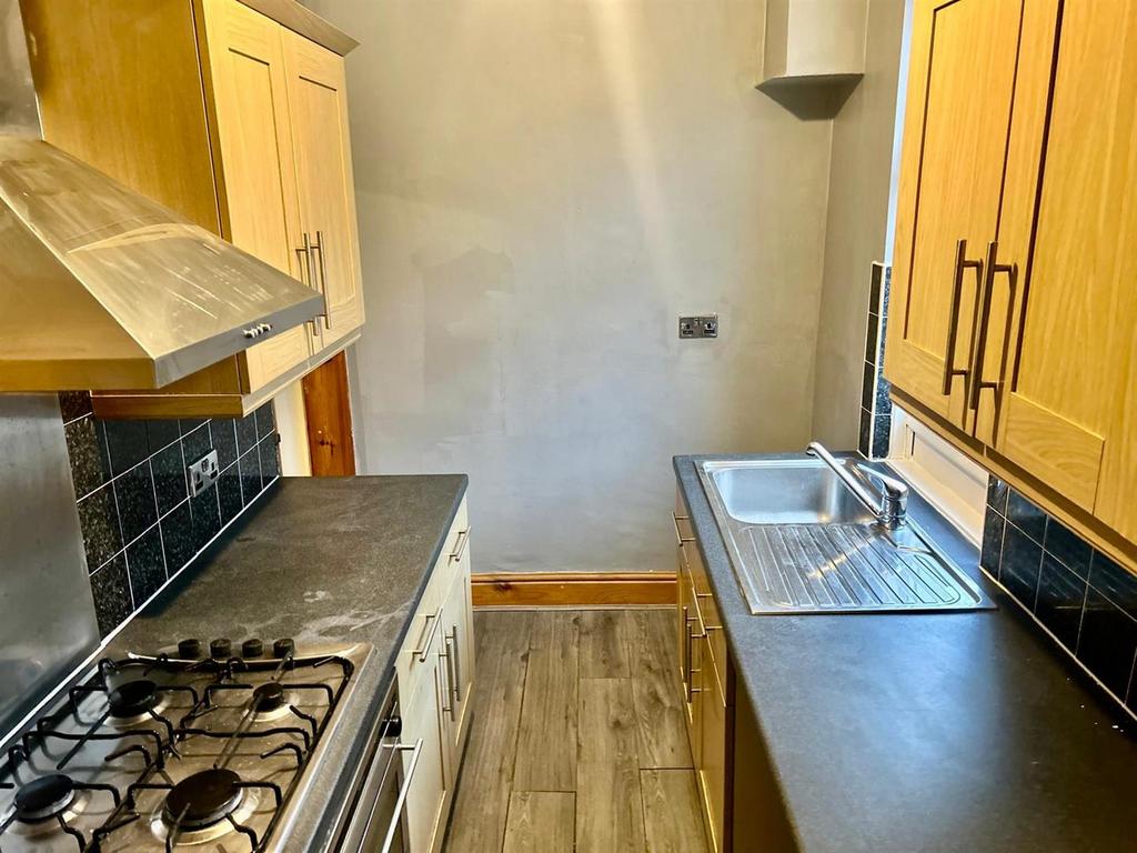 Fitted Kitchen: