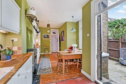 5 bedroom semi-detached house for sale, Eglinton Hill, LONDON