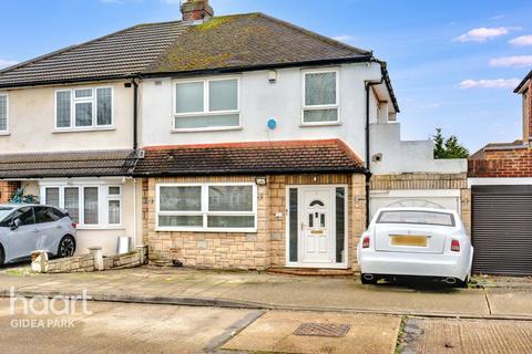 3 bedroom semi-detached house for sale, Millbrook Gardens, Gidea Park, RM2 5RP