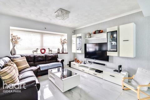 3 bedroom semi-detached house for sale, Millbrook Gardens, Gidea Park, RM2 5RP