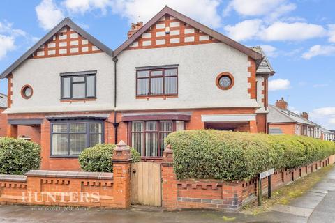 3 bedroom semi-detached house for sale, Windsor Road, Oldham