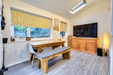 58 Abbotts Croft, Mansfield, NG19 6NY