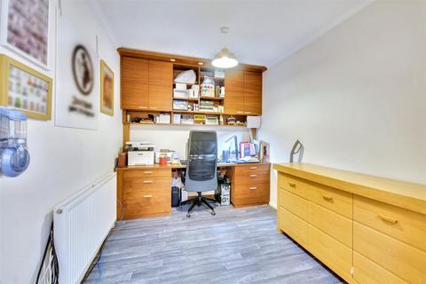 58 Abbotts Croft, Mansfield, NG19 6NY