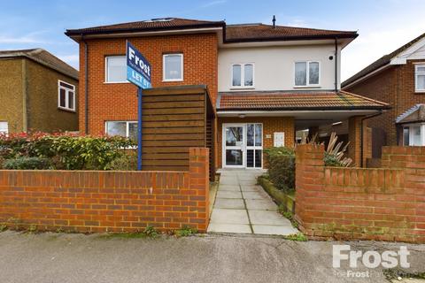 2 bedroom apartment for sale, Woodthorpe Road, Ashford, Surrey, TW15