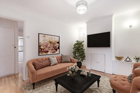 16 Mead Road, Gravesend, DA11 7PP