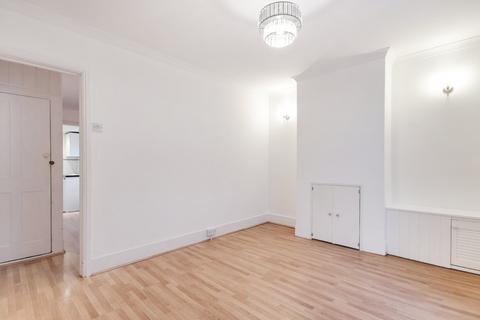 16 Mead Road, Gravesend, DA11 7PP