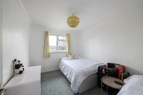 undefined, Victoria Road, Horley