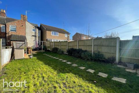 2 bedroom terraced house for sale, Waterlees Road, Wisbech