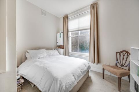 2 bedroom maisonette to rent, Almeida Street Islington N1