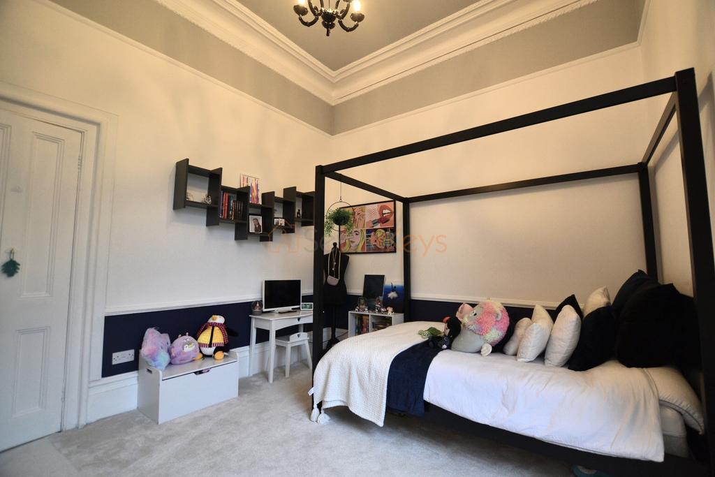 1st Floor Bedroom2 (2).JPG
