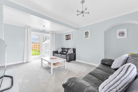 169 Slades Drive, Chislehurst, BR7 6JZ
