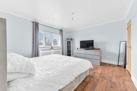 169 Slades Drive, Chislehurst, BR7 6JZ