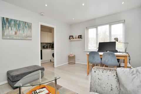 1 bedroom flat for sale, Redoubt Close, Hitchin