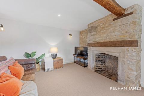 3 bedroom cottage for sale, Main Street, Cottesmore, LE15