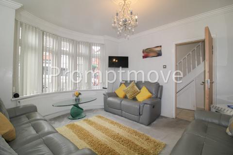 4 bedroom semi-detached house for sale, Carlton Crescent Luton LU3 1EN