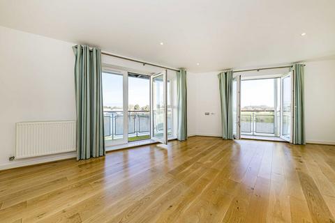 2 bedroom flat for sale, Bridge Wharf, Chertsey KT16