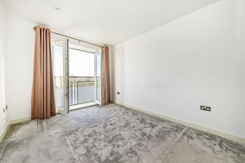 2 bedroom flat for sale, Bridge Wharf, Chertsey KT16