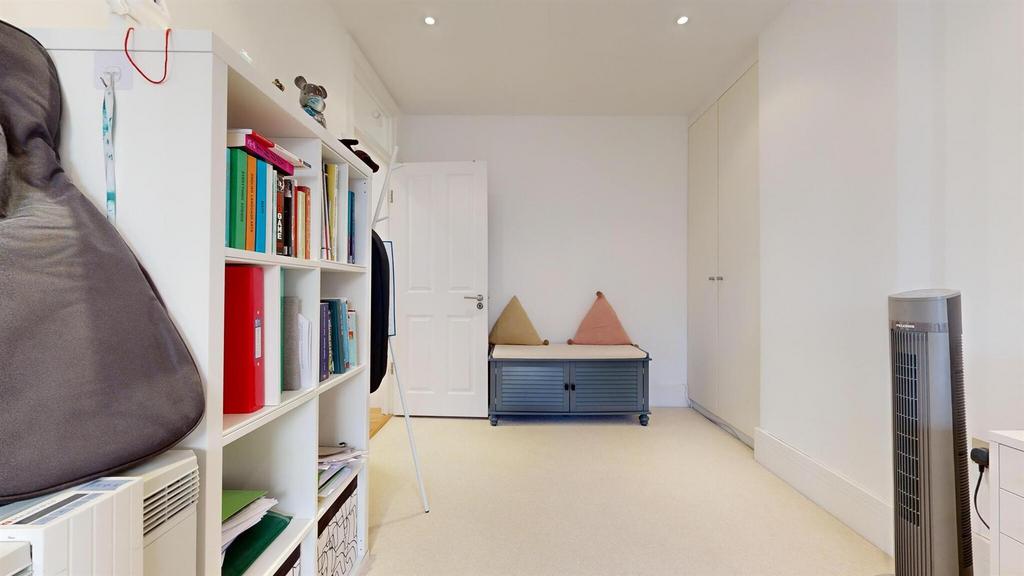 20 PCBedroom3.3.jpg