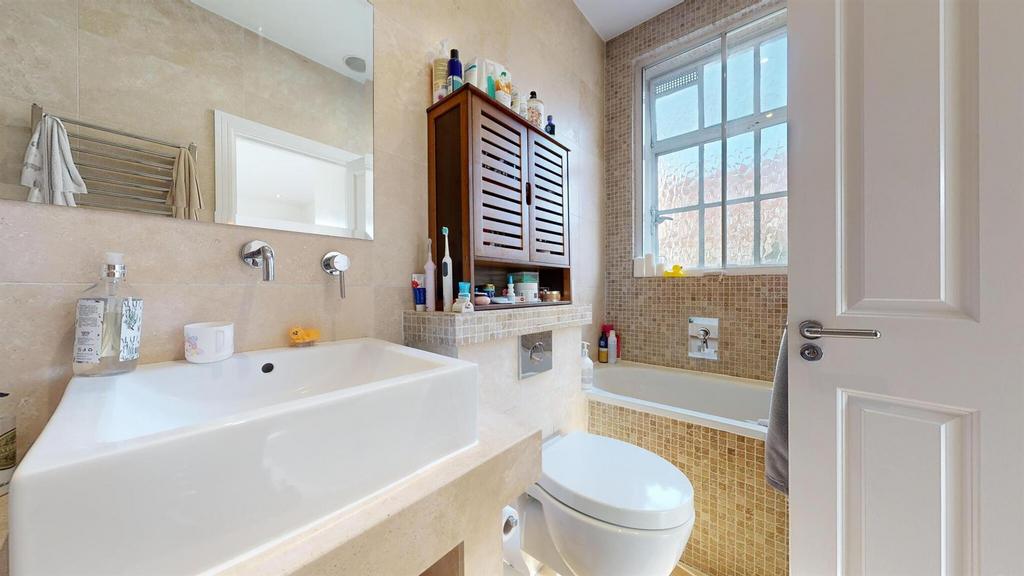 20 PCbathroom4.jpg
