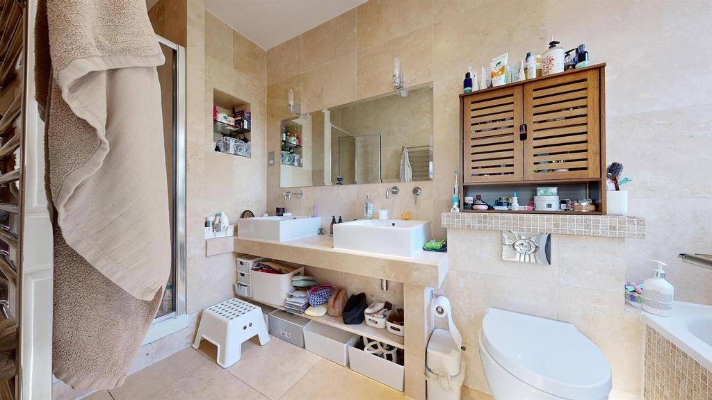 20 PCShower2.jpg