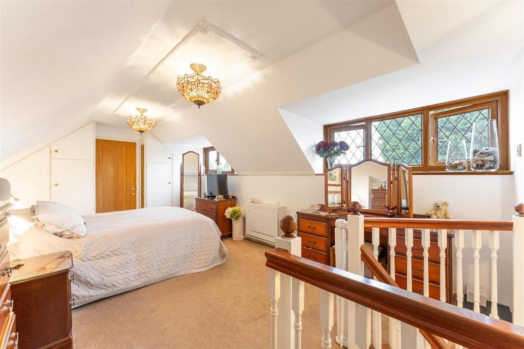 132 Earlswood Common 22.jpg
