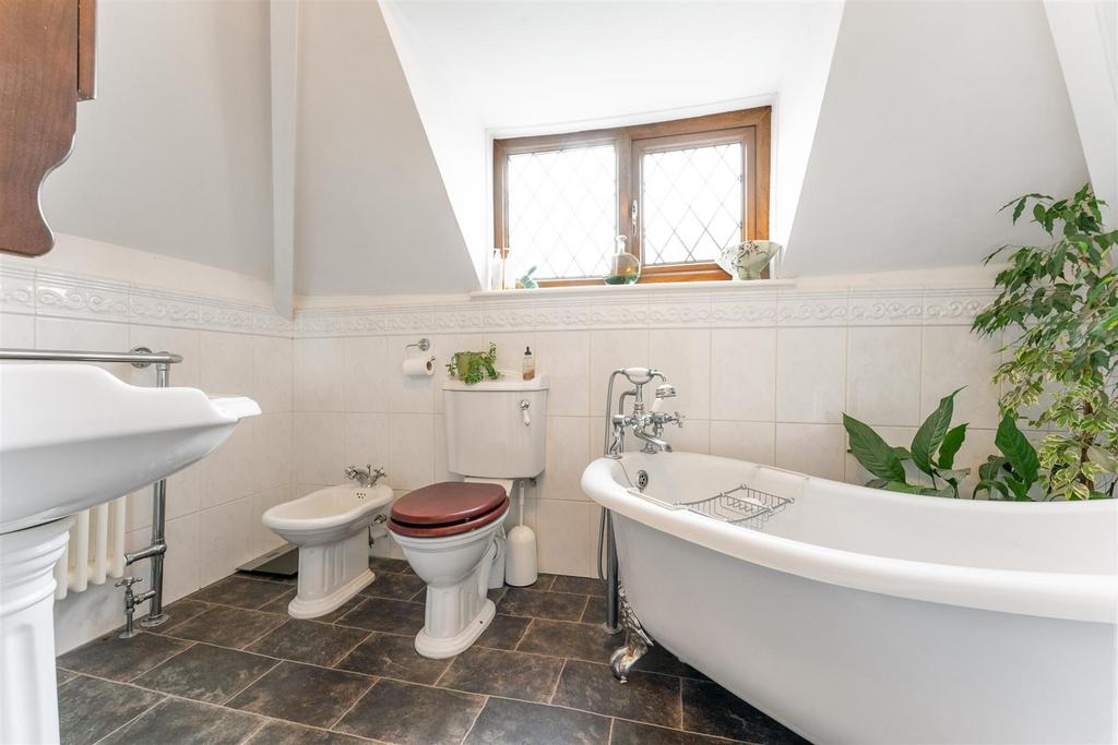 132 Earlswood Common 23.jpg