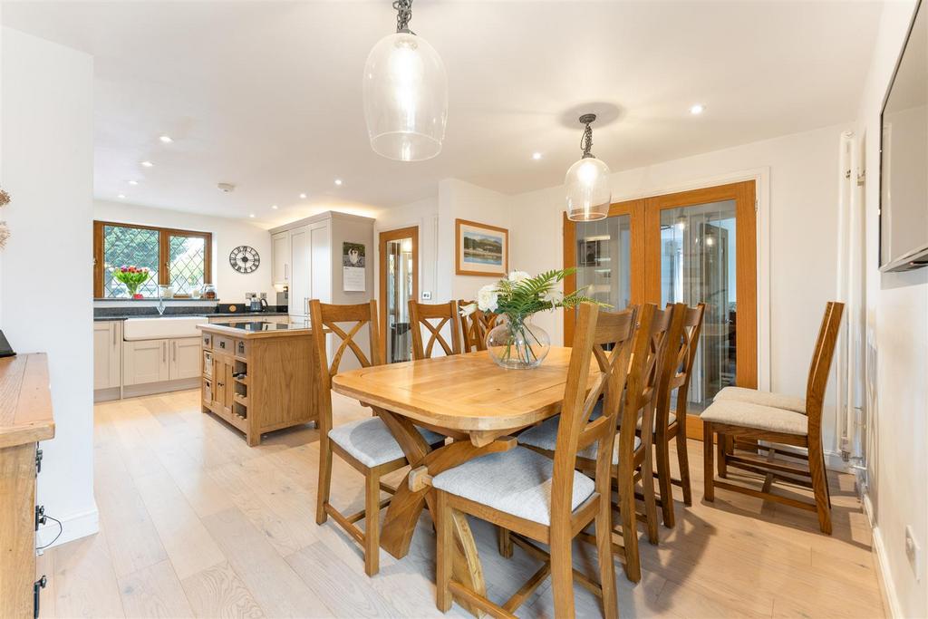 132 Earlswood Common 15.jpg