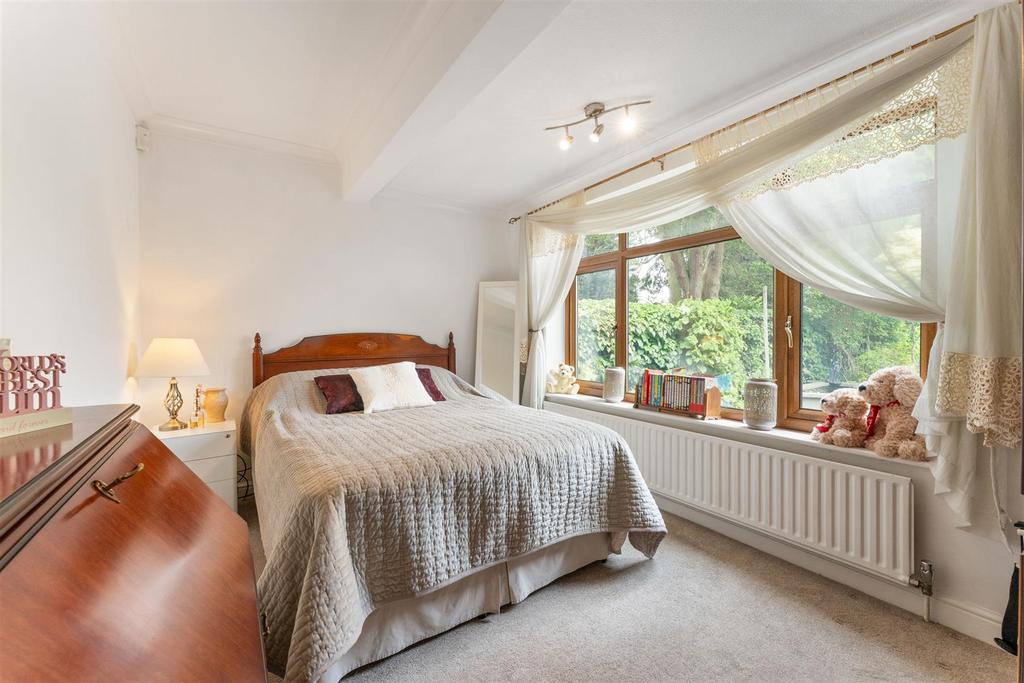 132 Earlswood Common 17.jpg