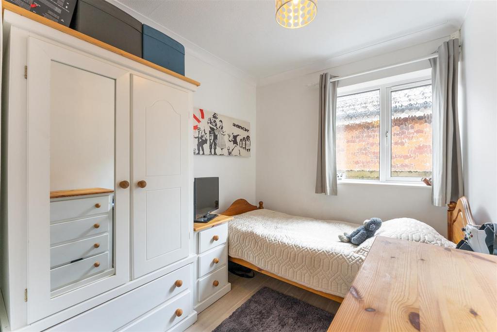 132 Earlswood Common 18.jpg
