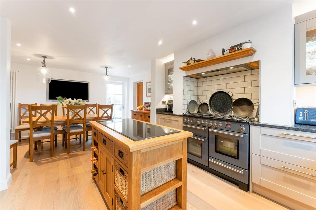 132 Earlswood Common 13.jpg