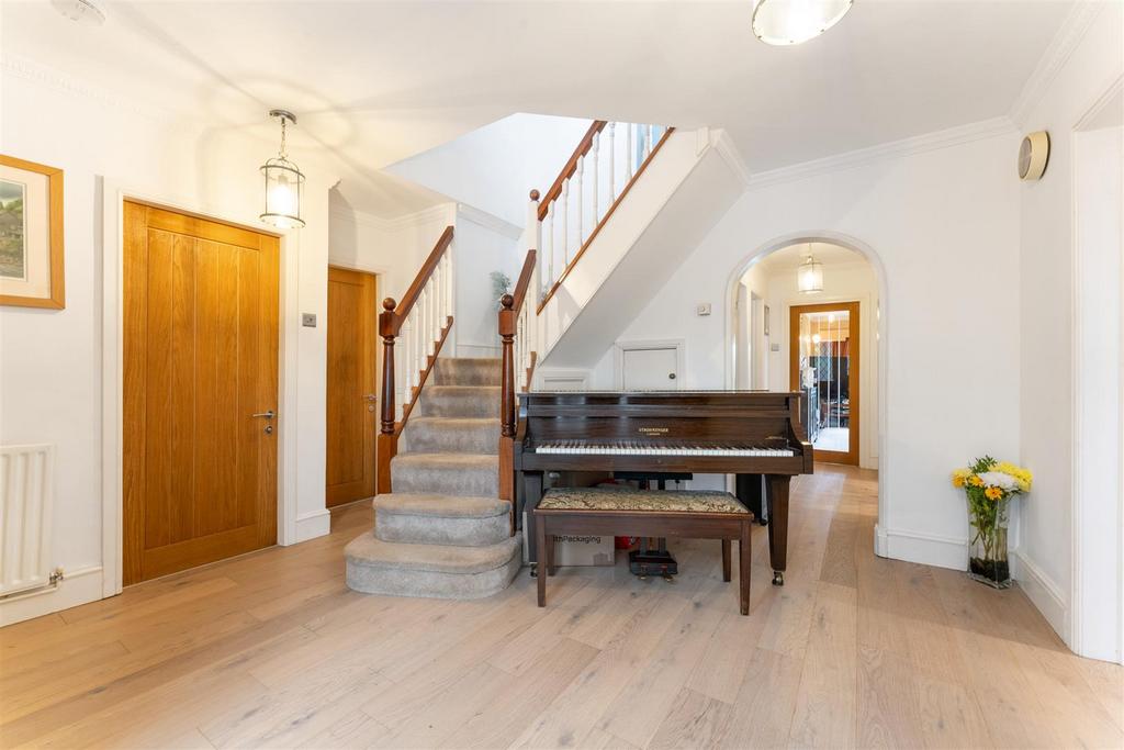 132 Earlswood Common 16.jpg