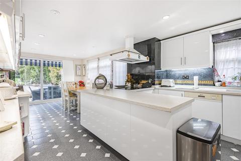 undefined, Duchy Road, Hadley Wood