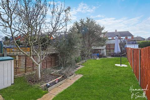 89a Beaconfield Road, Epping, CM16 5AT