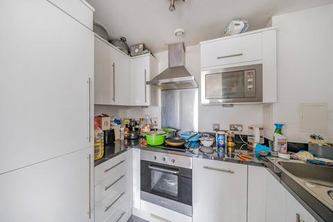 2 bedroom apartment for sale, Turner Street, Canning Town, E16