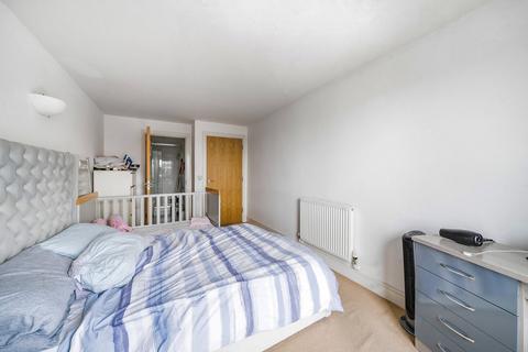 2 bedroom apartment for sale, Turner Street, Canning Town, E16