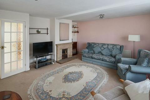 3 bedroom detached bungalow for sale, Taunton Lane, Coulsdon, CR5 1SF