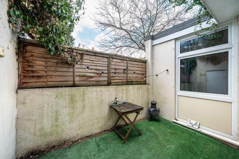 1 bedroom flat for sale, Filmer Chambers, London SW6