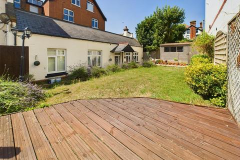 3 bedroom semi-detached bungalow for sale, The Leas, Westcliff-On-Sea SS0