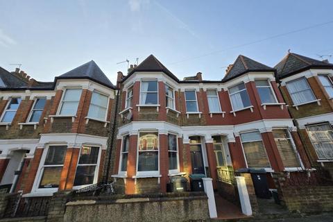 2 bedroom apartment to rent, Ripon Road, Tottenham, N17