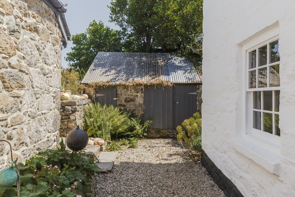 156686 - CHYMDER FARMHOUSE, HELSTON-37.jpg