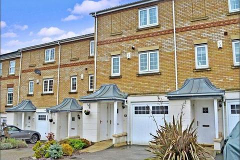 3 bedroom townhouse to rent, Porthallow Close, Orpington