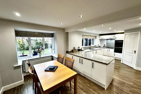 4 bedroom detached house for sale, St. Helens Well, Tarleton, Preston