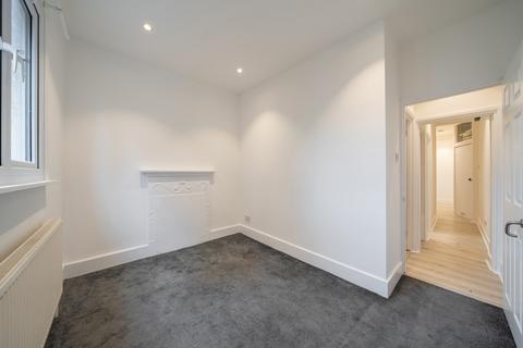 100 Marvels Lane, London, SE12 9PG
