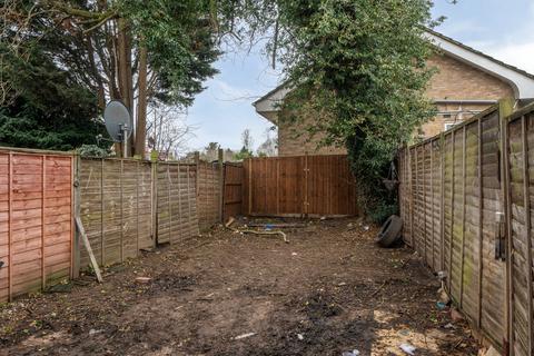 100 Marvels Lane, London, SE12 9PG