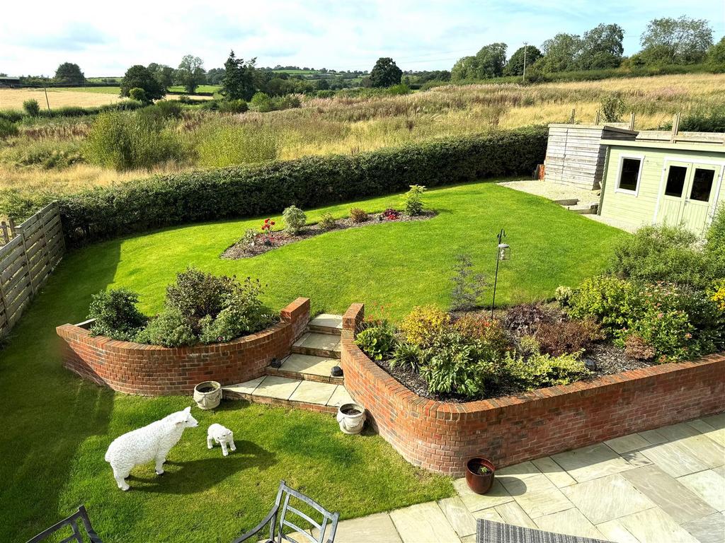 GARDEN.jpg