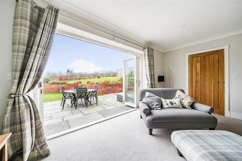 12 The Leys, Bishops Castle, SY9 5HN
