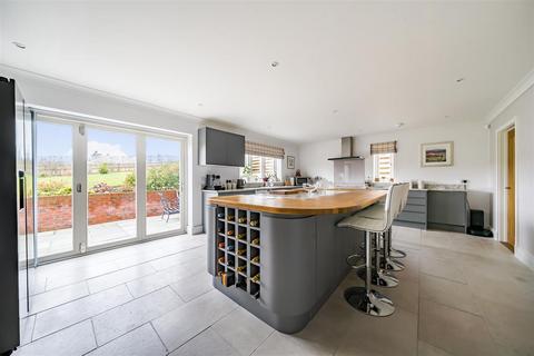12 The Leys, Bishops Castle, SY9 5HN
