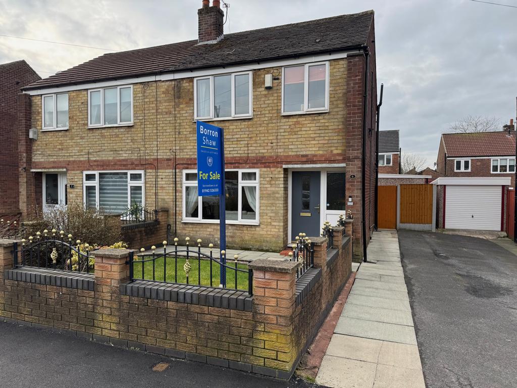 3 Bedroom Semi Detached for Sale