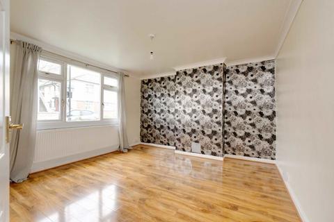 2 bedroom flat to rent, Willow Road, London W5